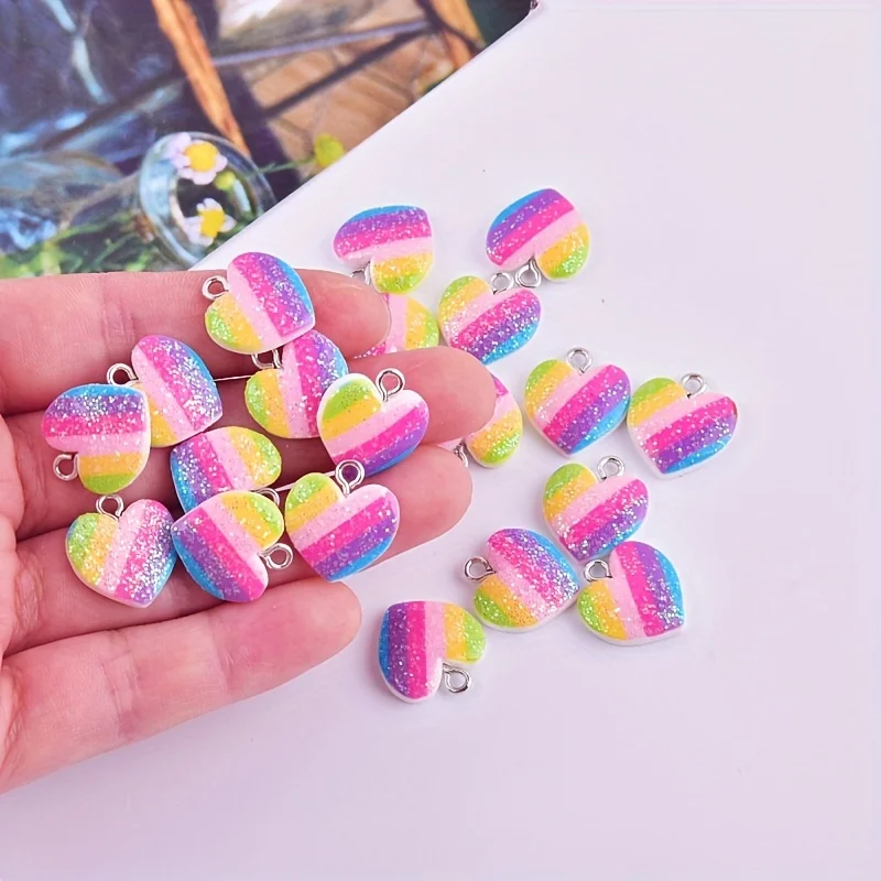 Resin Crafts Diy - 10 Stück bunte Herz-Harz-Anhänger, niedliche gemischte